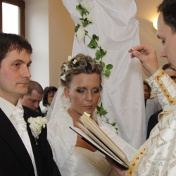 Sviatosť manželstva - Emil Fedor a Michaela Suváková (14.4.2012)